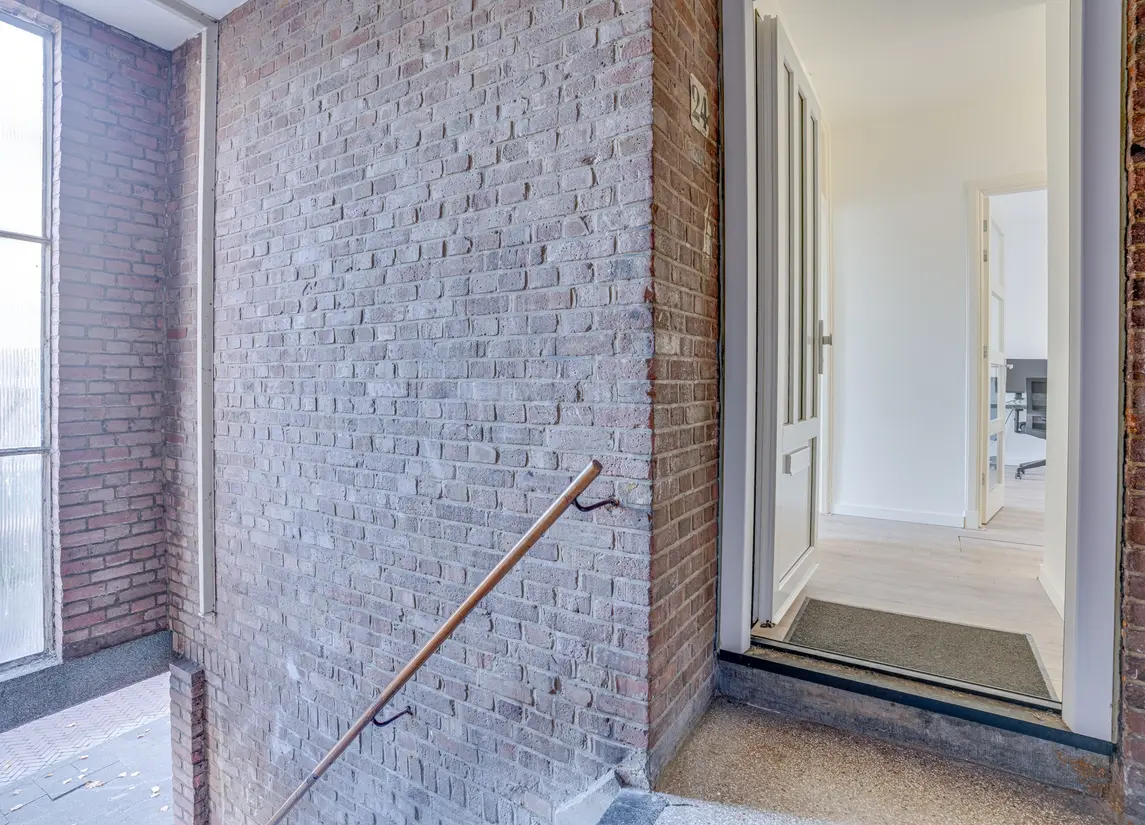 Muiderbergsestraat 24