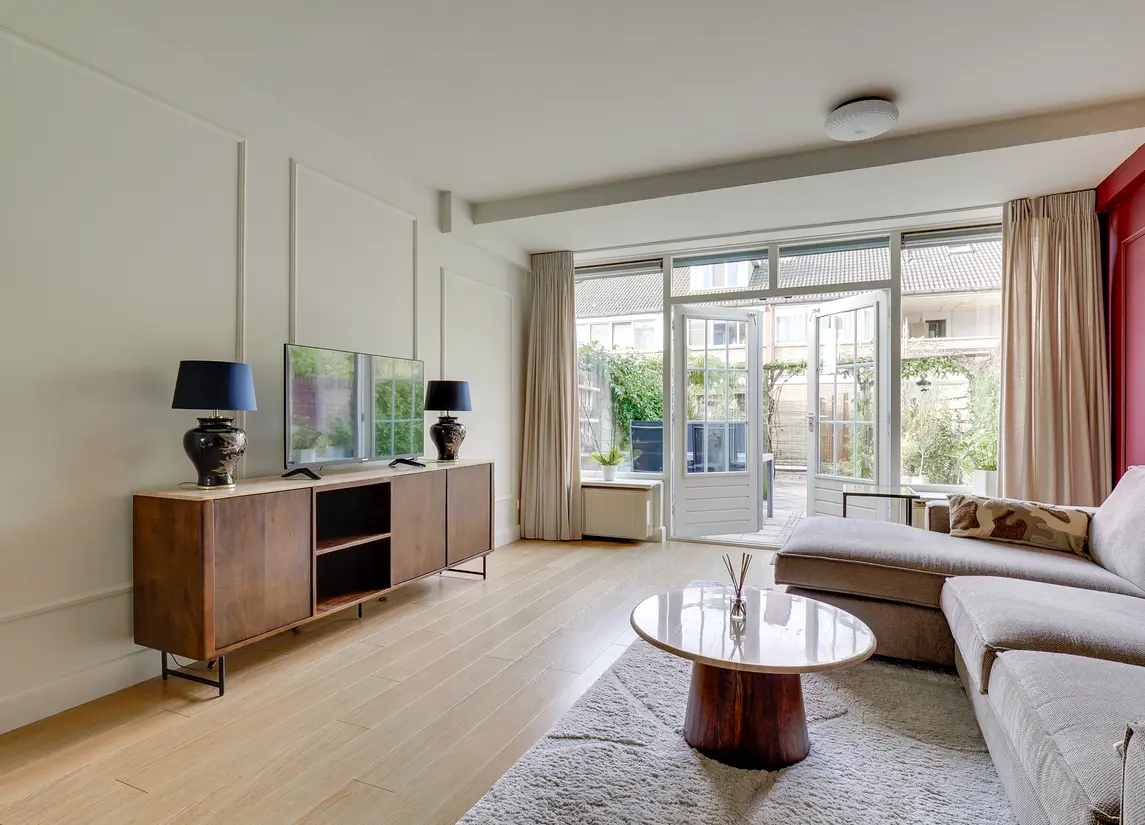 G.R. van Kinschotstraat 23