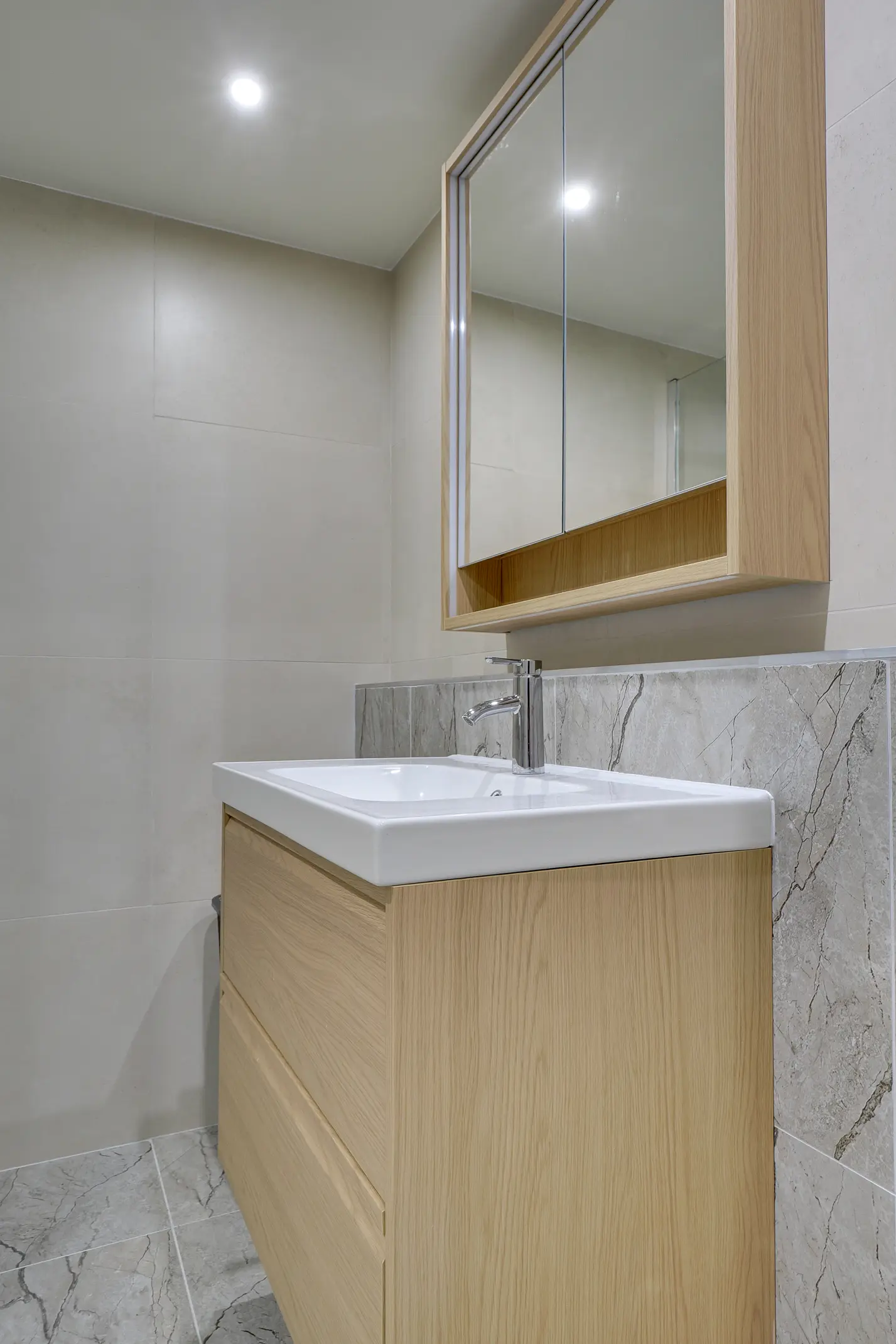 G.R. van Kinschotstraat 23