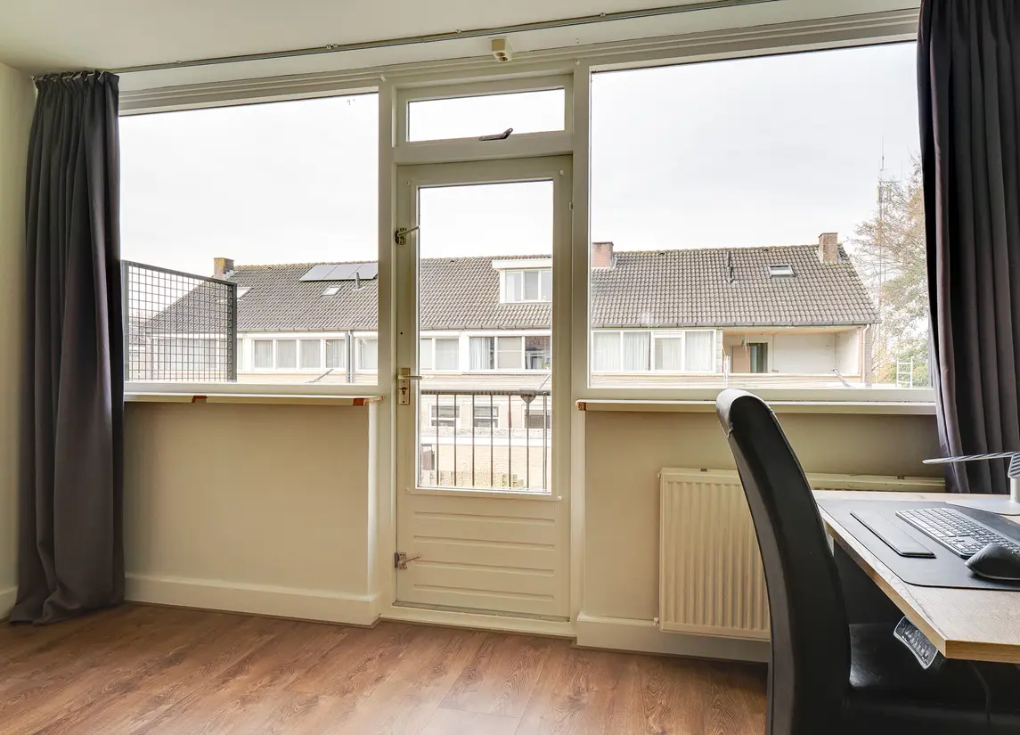 G.R. van Kinschotstraat 23