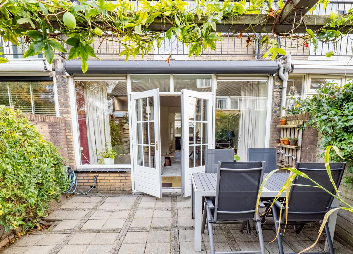 G.R. van Kinschotstraat 23