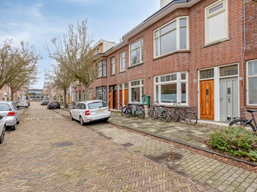 Frans van Mierisstraat 22A, Leiden