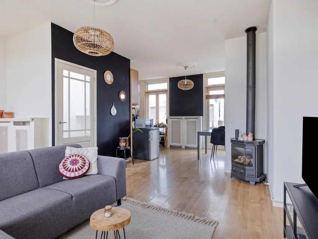 Frans van Mierisstraat 22A, Leiden