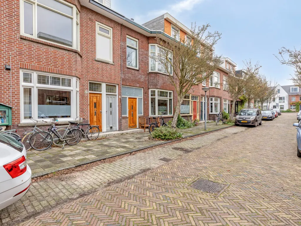 Frans van Mierisstraat 22A, Leiden