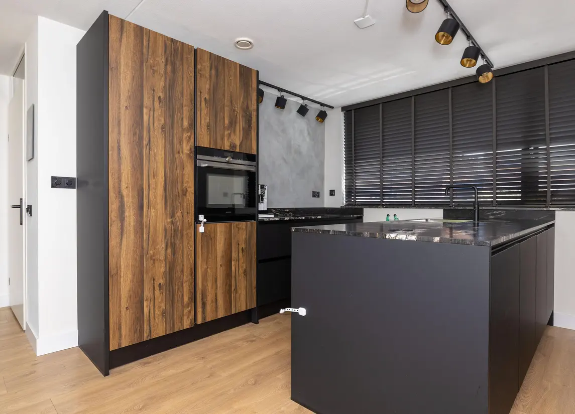 John Raedeckerhof 13