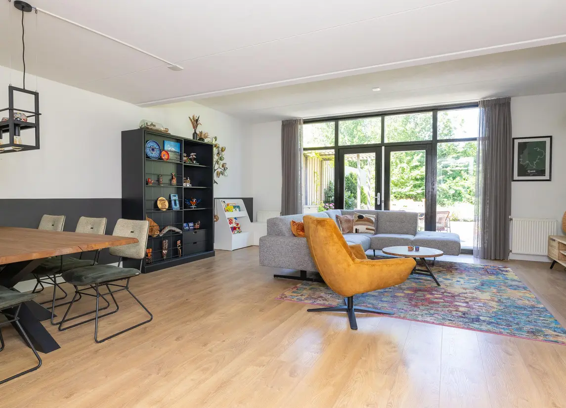 John Raedeckerhof 13