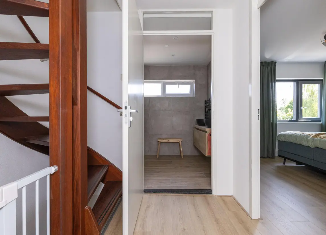 John Raedeckerhof 13