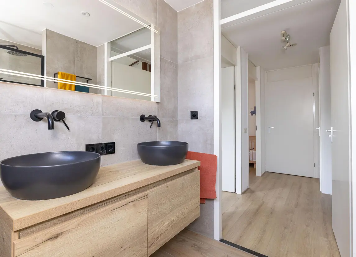 John Raedeckerhof 13