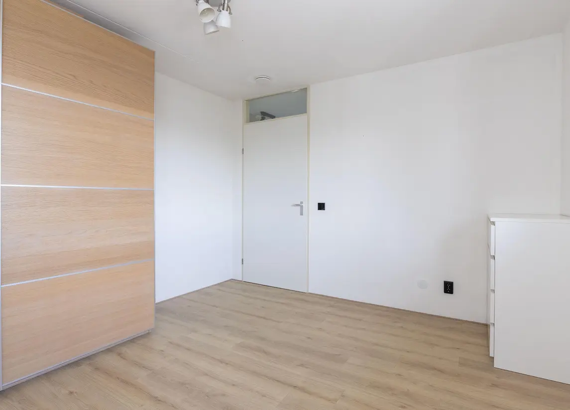 John Raedeckerhof 13