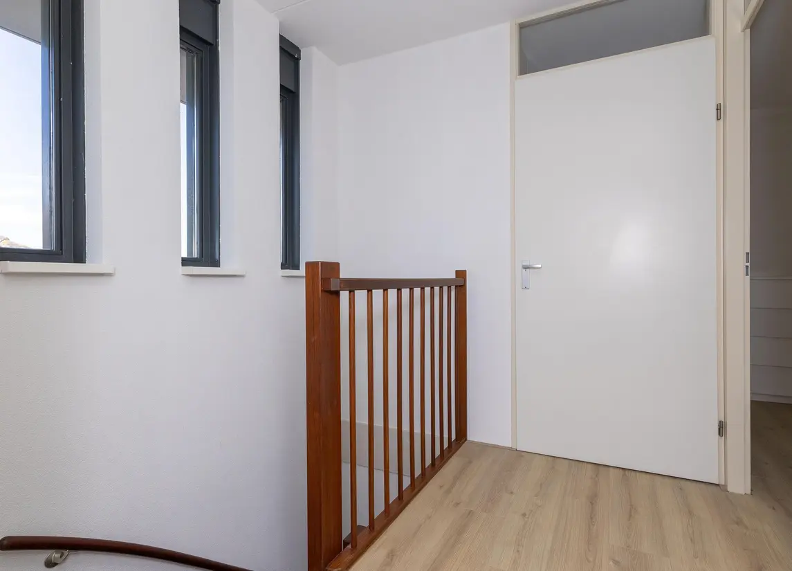 John Raedeckerhof 13