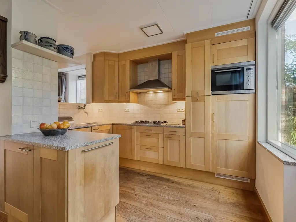 Wilhelmina Geevestraat 32, POORTUGAAL