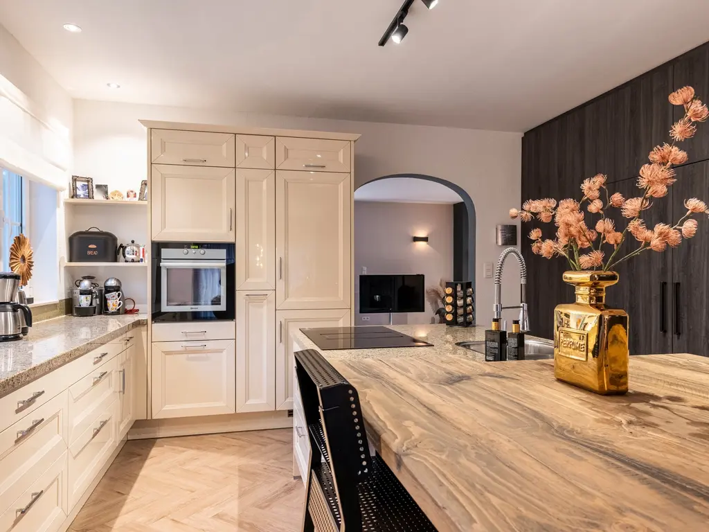 Huzenblek 75  , Ravels