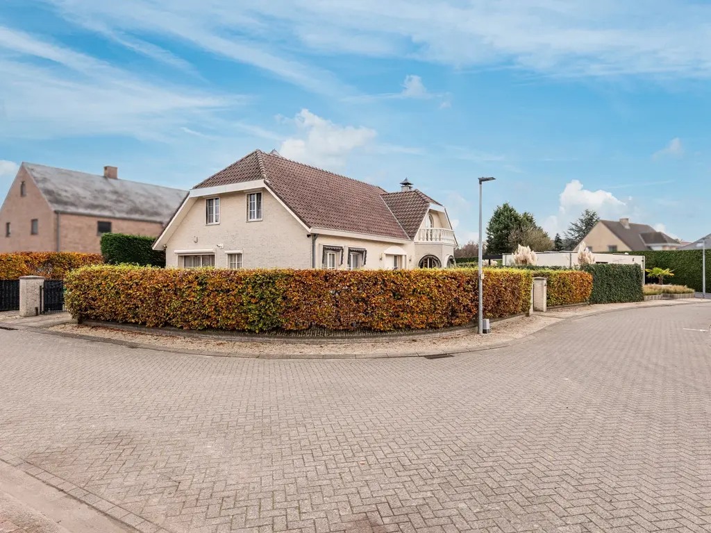 Huzenblek 75  , Ravels