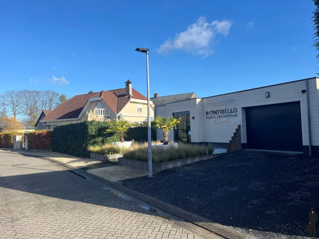 Huzenblek 75  , Ravels