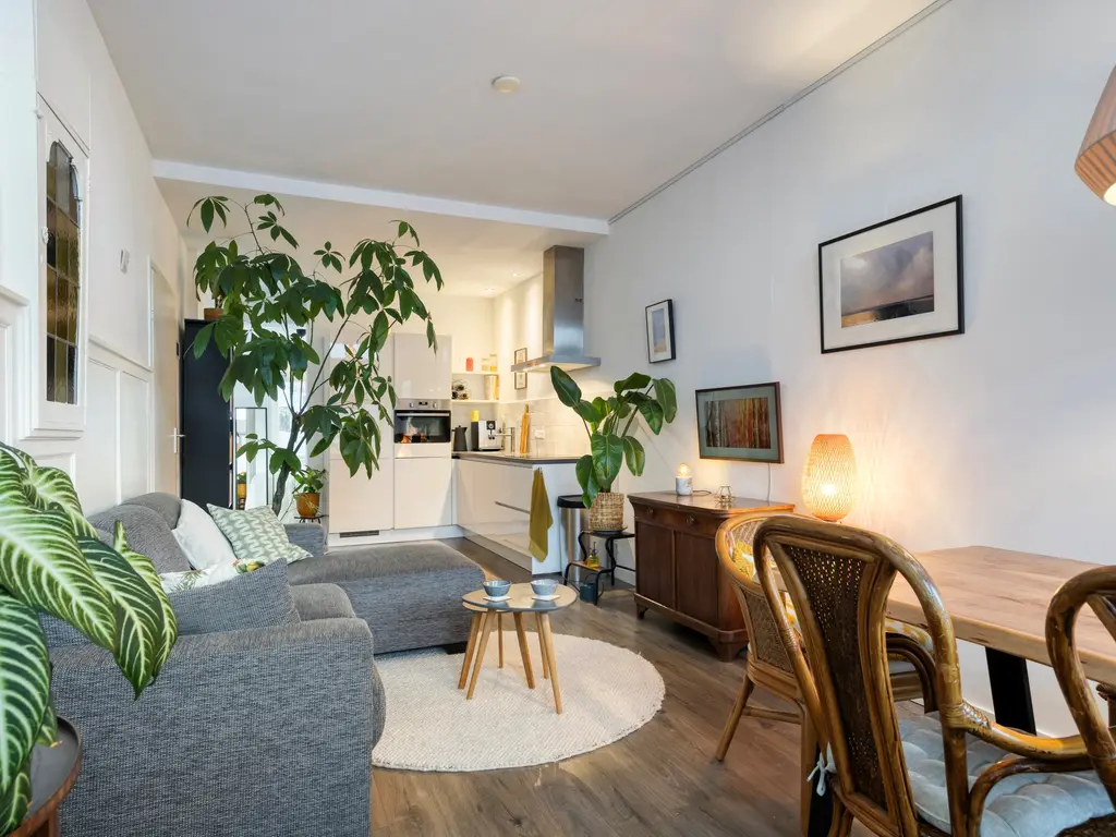 Lage Rijndijk 74, Leiden