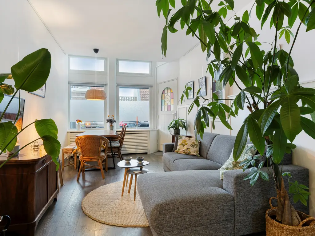 Lage Rijndijk 74, Leiden