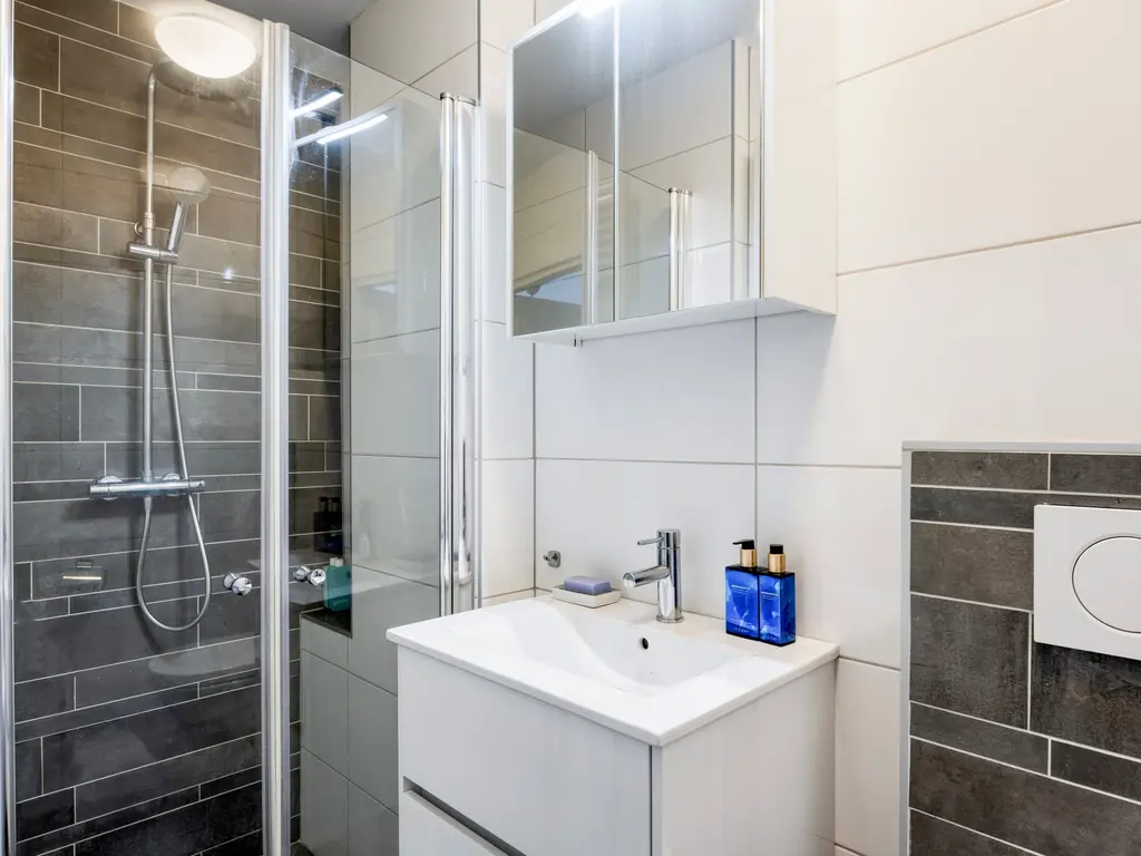 Lage Rijndijk 74, Leiden