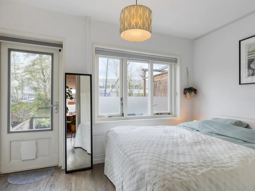 Lage Rijndijk 74, Leiden