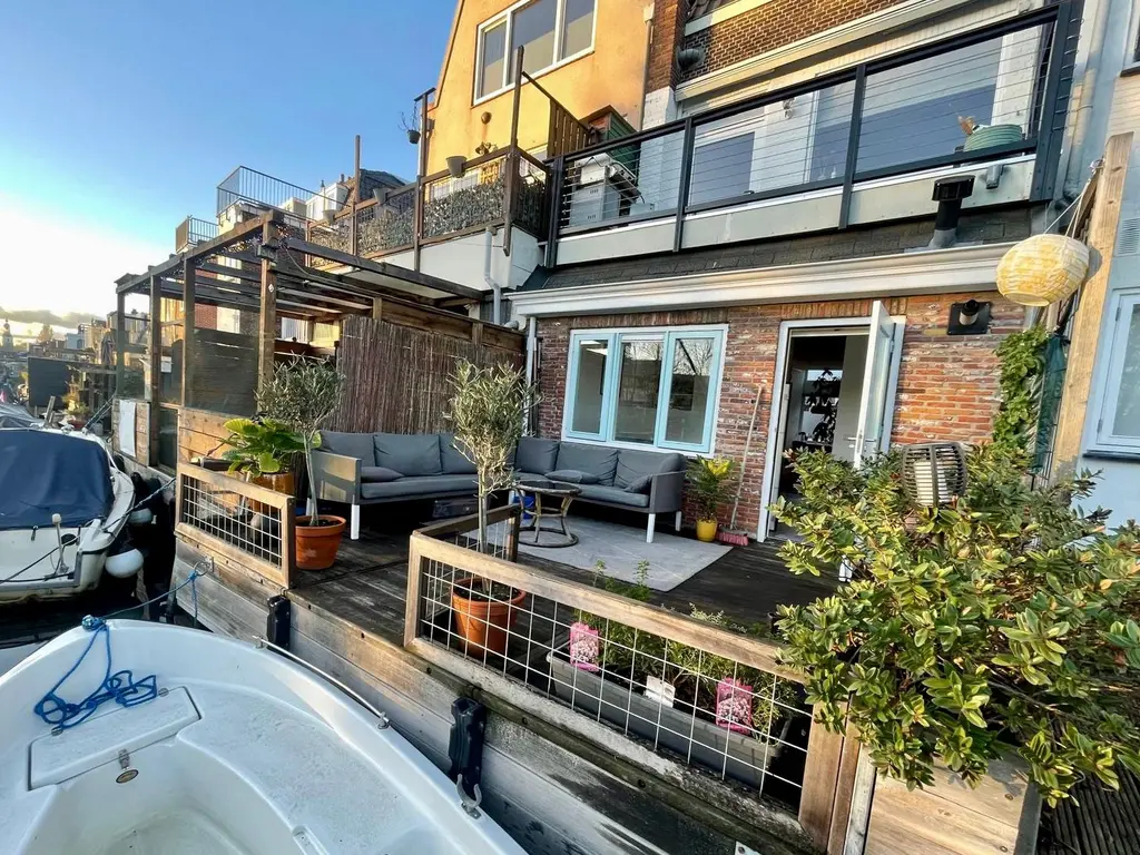 Lage Rijndijk 74, Leiden