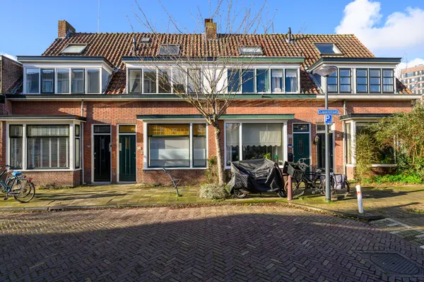 Lopsenstraat 18