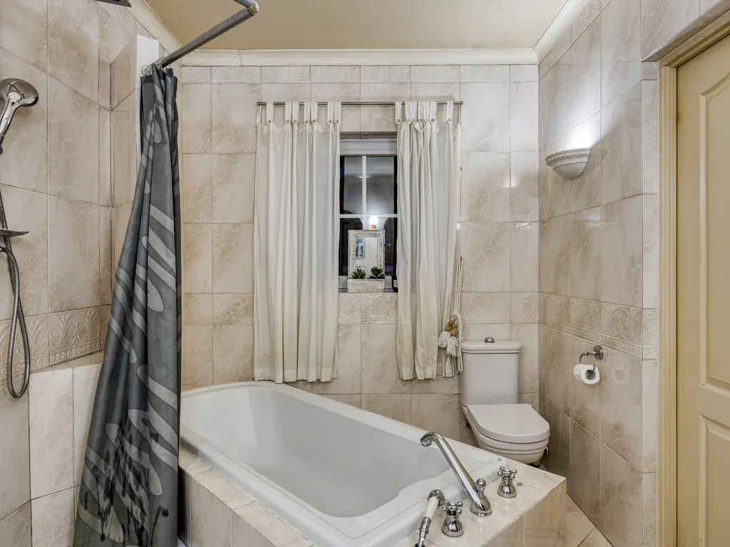 Koestraat 99, TILBURG