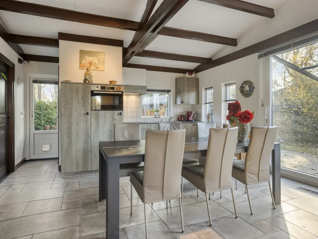 De Stille Wille 159, OOST WEST EN MIDDELBEERS