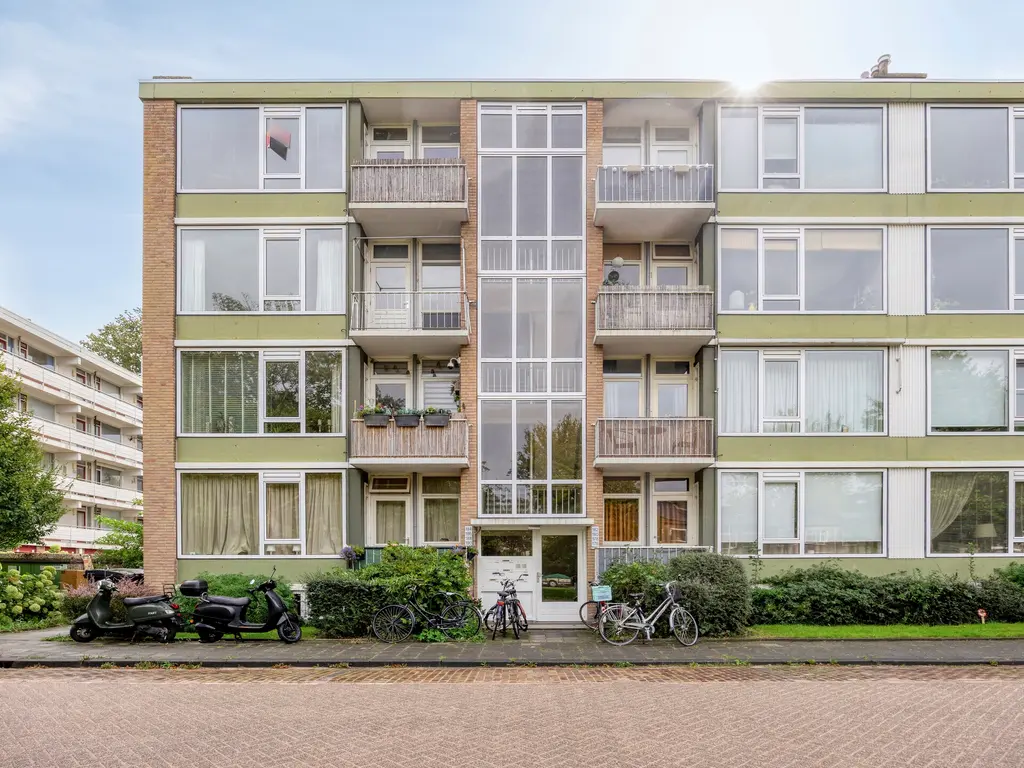 Ter Weerlaan 186, Wassenaar