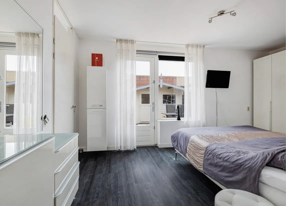 Van der Linden-akker 1