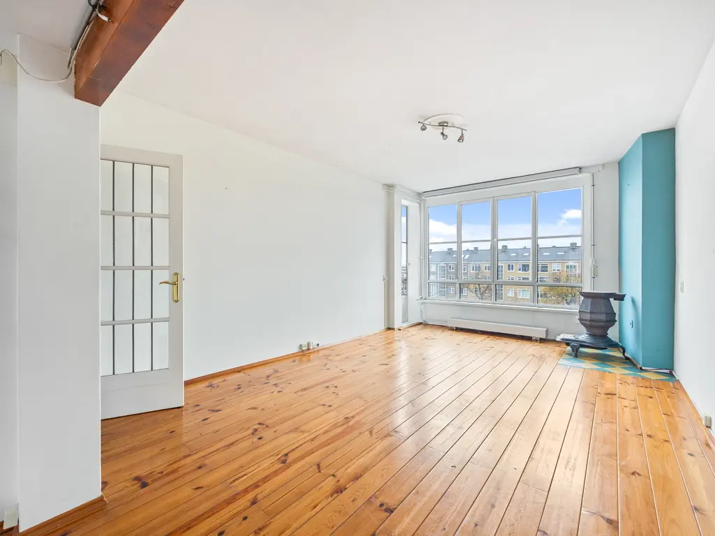 Veenendaalkade 77, Den Haag