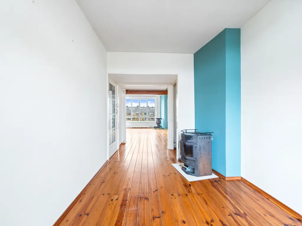 Veenendaalkade 77, Den Haag