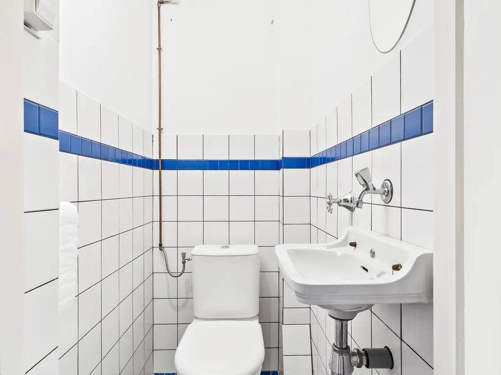 Veenendaalkade 77, Den Haag