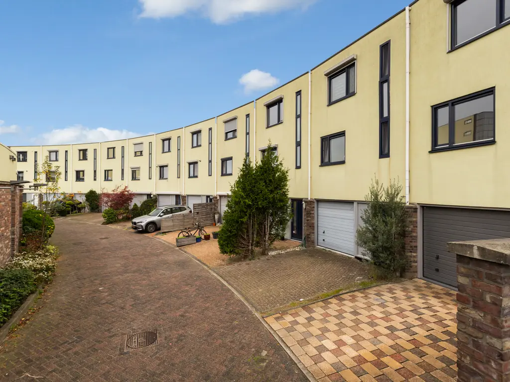 Puccinistraat 73, CAPELLE AAN DEN IJSSEL