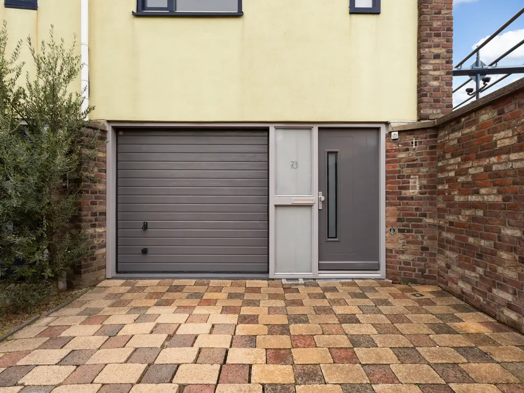 Puccinistraat 73, CAPELLE AAN DEN IJSSEL