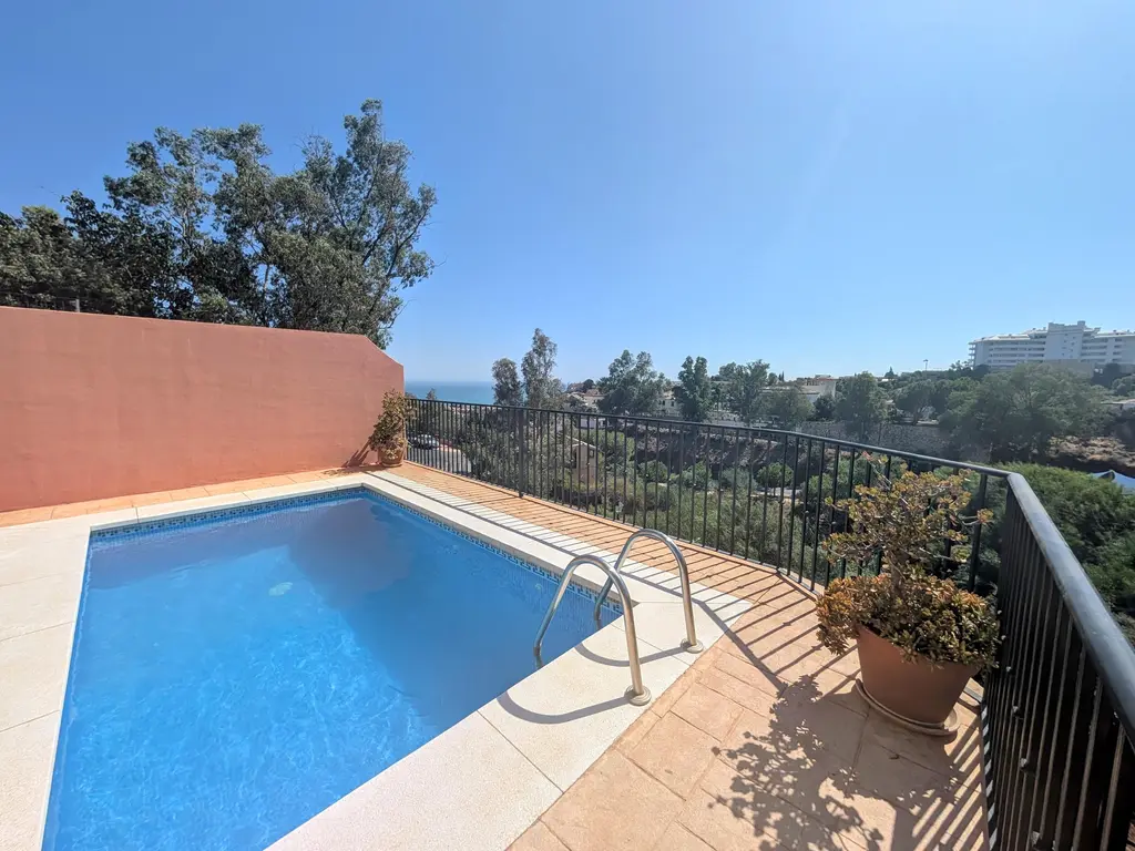 Calle Jilguero 6 B , FUENGIROLA