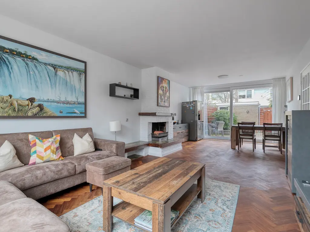 Nicolaas Maeslaan 7, Oegstgeest