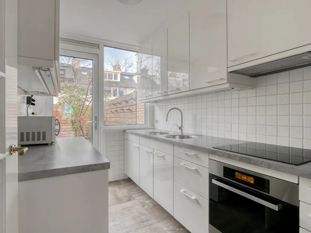 Nicolaas Maeslaan 7, Oegstgeest