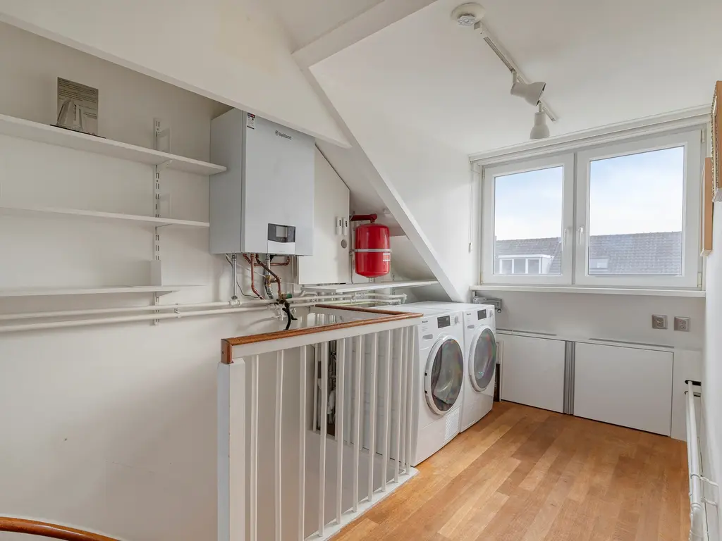 Nicolaas Maeslaan 7, Oegstgeest