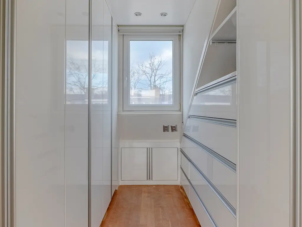 Nicolaas Maeslaan 7, Oegstgeest