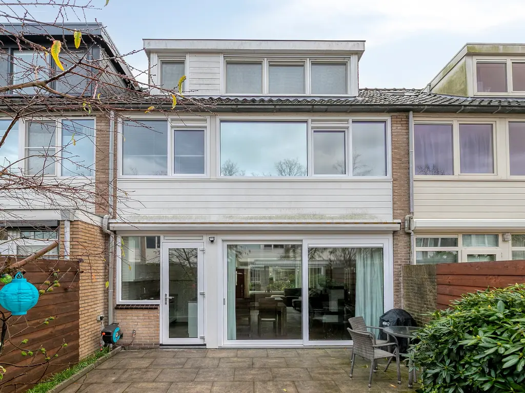 Nicolaas Maeslaan 7, Oegstgeest