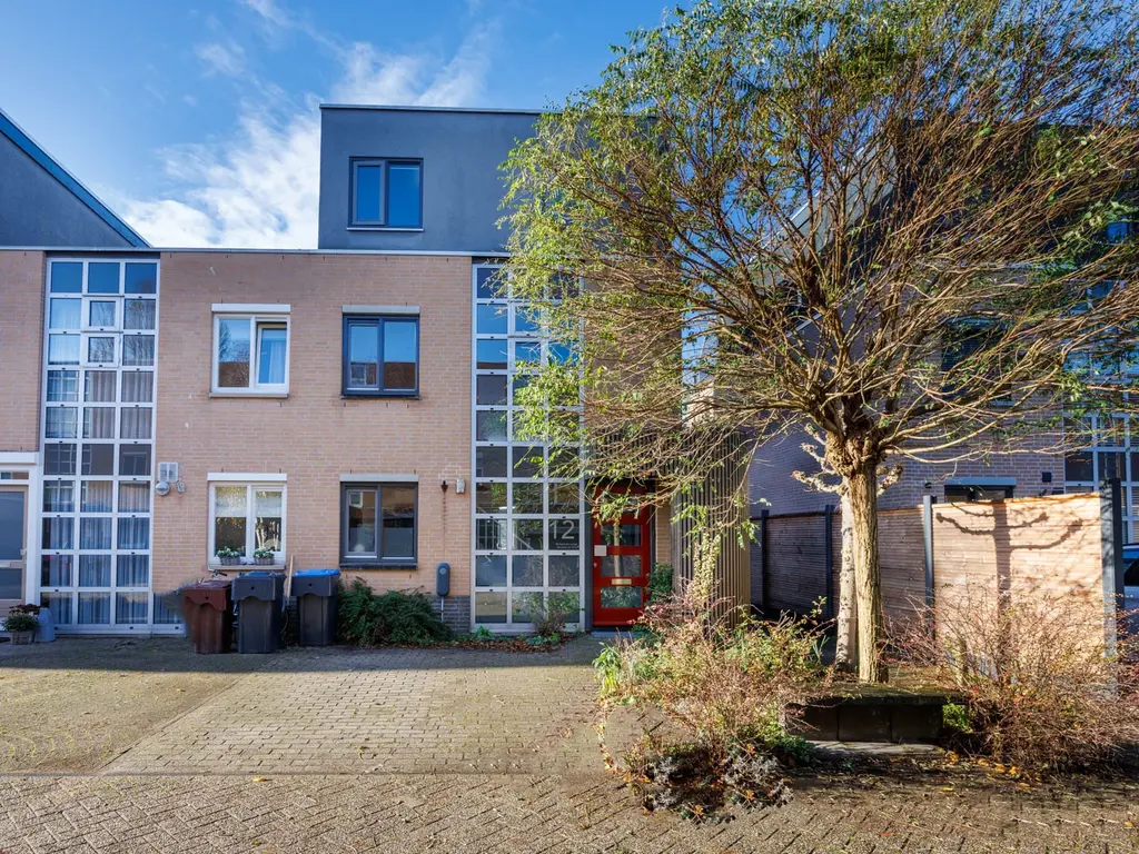 Ann Burtonstraat 12, Leiden