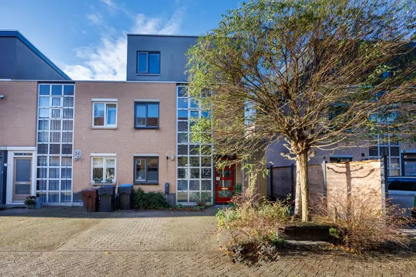 Ann Burtonstraat 12