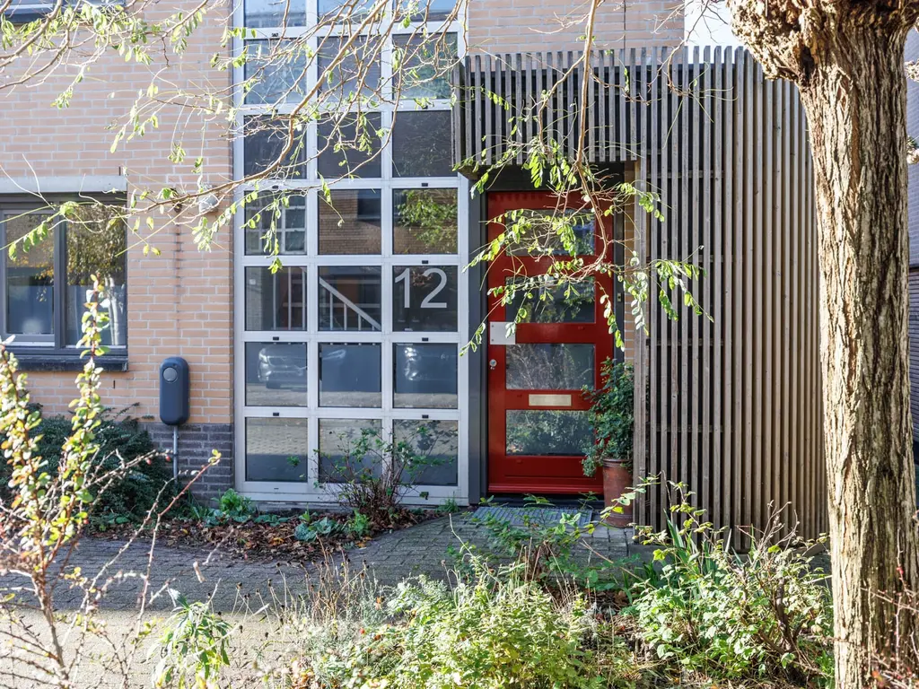 Ann Burtonstraat 12, Leiden