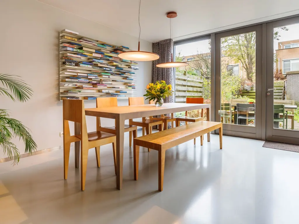 Ann Burtonstraat 12, Leiden