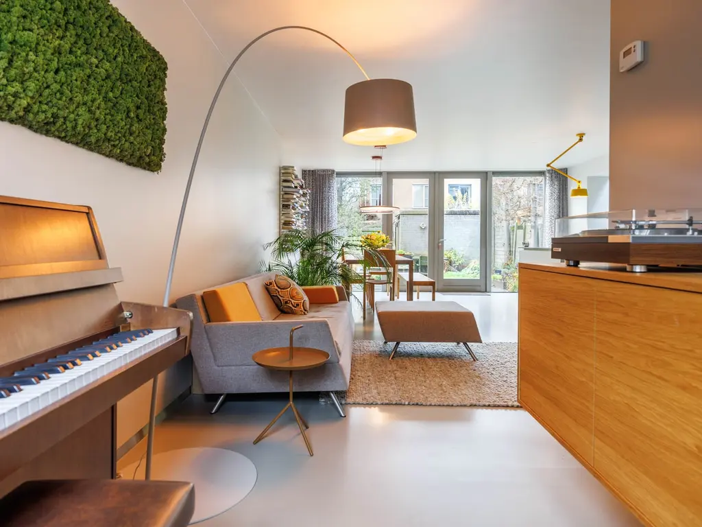 Ann Burtonstraat 12, Leiden