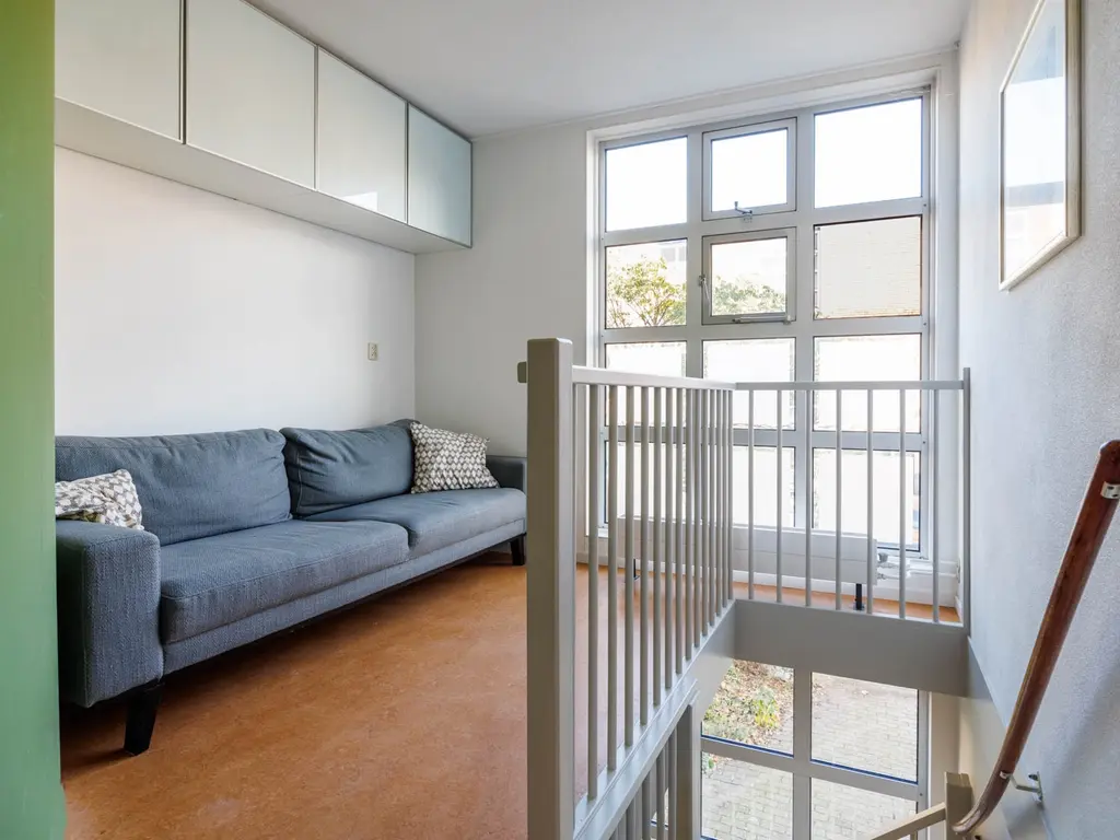 Ann Burtonstraat 12, Leiden