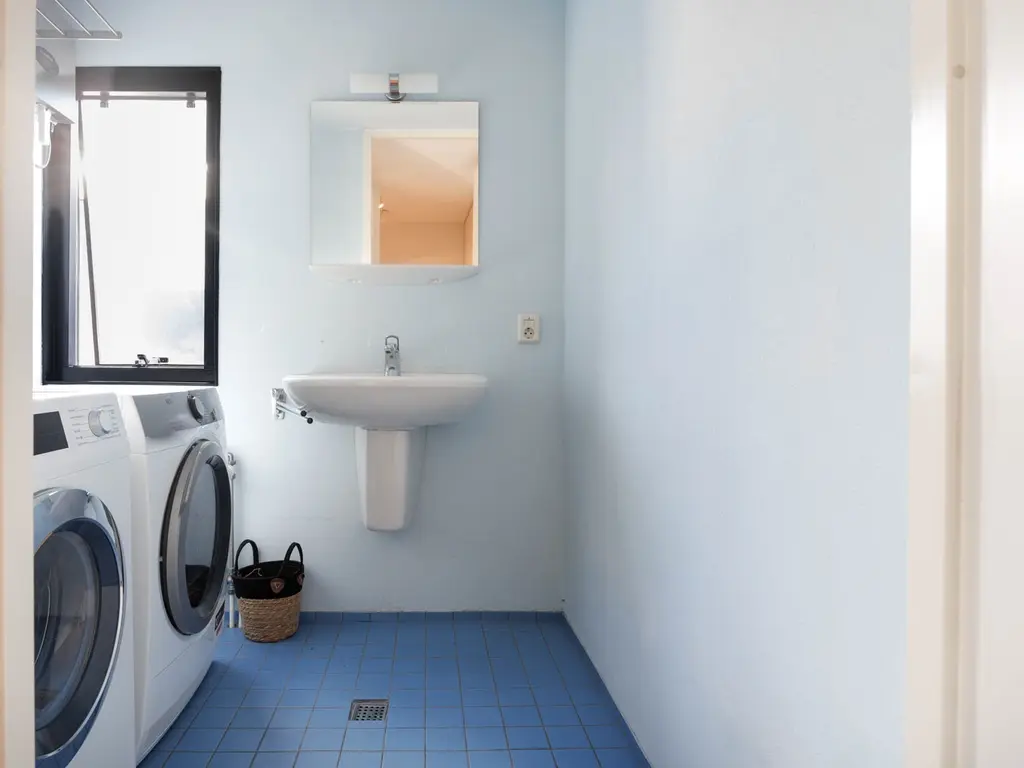 Ann Burtonstraat 12, Leiden