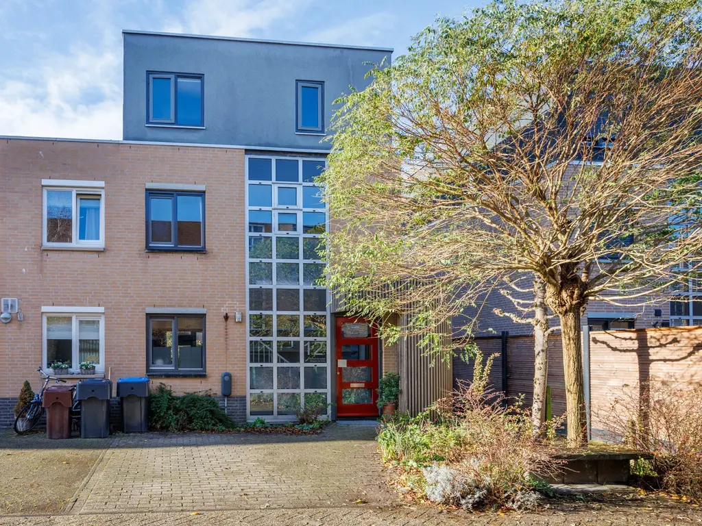 Ann Burtonstraat 12, Leiden