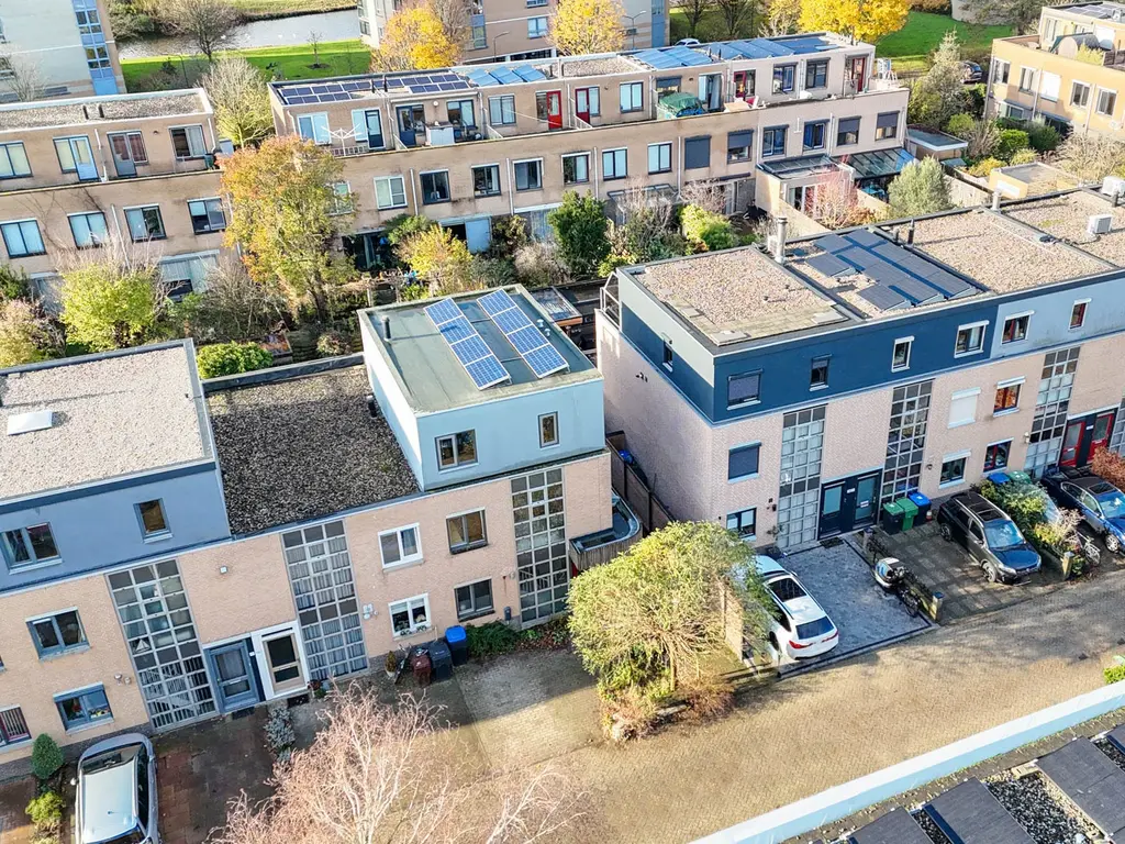 Ann Burtonstraat 12, Leiden