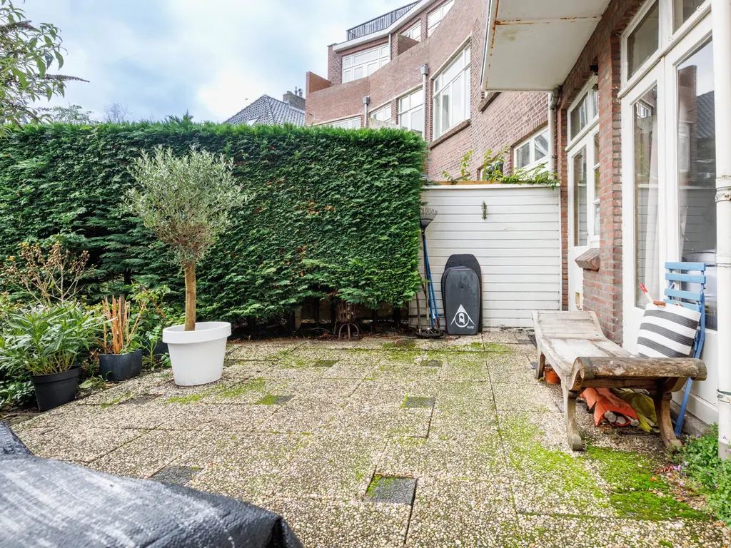 Hoge Rijndijk 97, Leiden