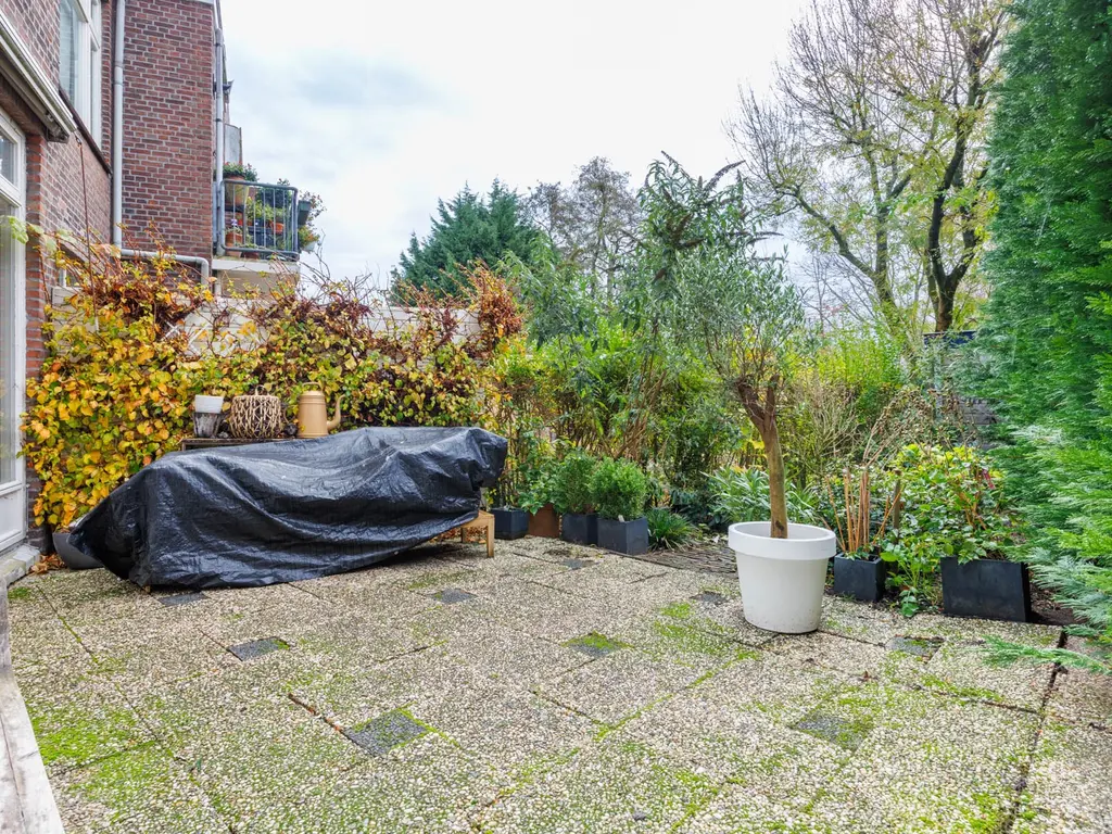 Hoge Rijndijk 97, Leiden